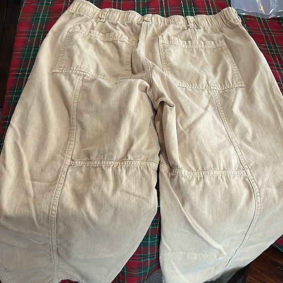 Universal Threads wide leg kahki pant size 14 - Picture 8 of 9